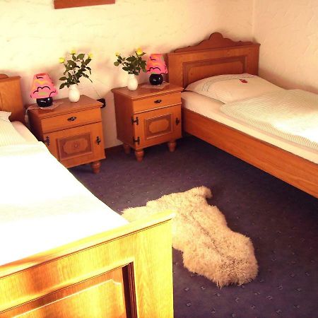 Hotel Garni Huttenhof Kall Экстерьер фото